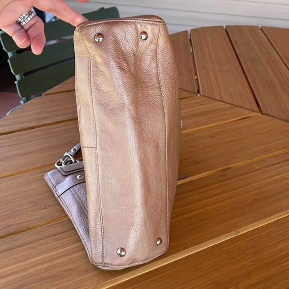 Coach L1160-F16531 Penelope pebbled leather carryall beige  teal interior - Picture 4 of 8